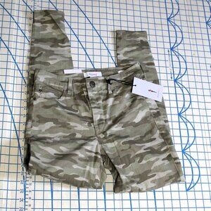 NWT Skinnygirl Paul High-Rise Skinny Camo Gorpcore Jeans, 27/4